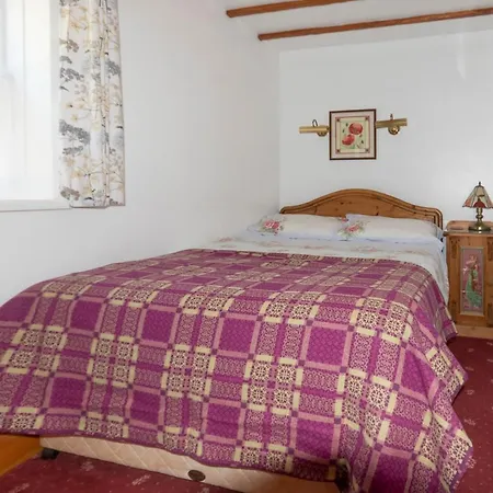 Rosebud Cottage Romantic Cottage For A Couple Fishguard Exterior photo