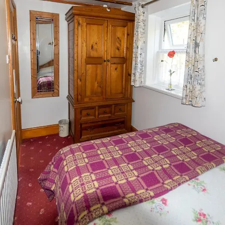 Rosebud Cottage Romantic Cottage For A Couple Fishguard Exterior photo